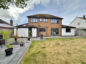 Photo 33- click for photo gallery